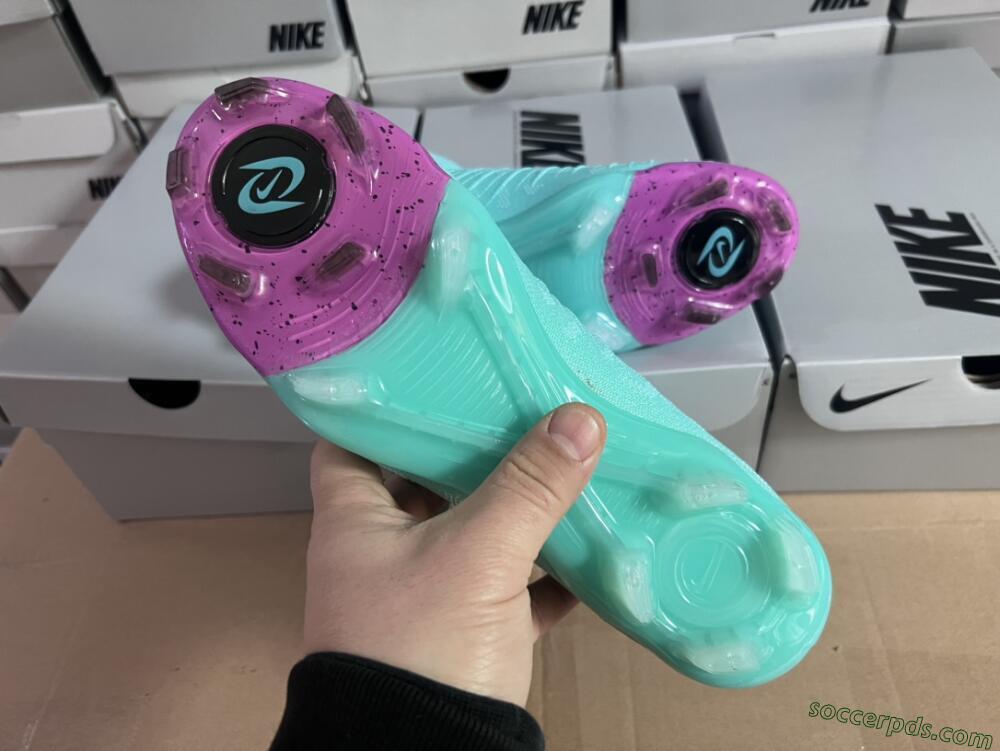 Nike Phantom Luna Elite FG High-Tops Football Boots - Blue/Black/Purple