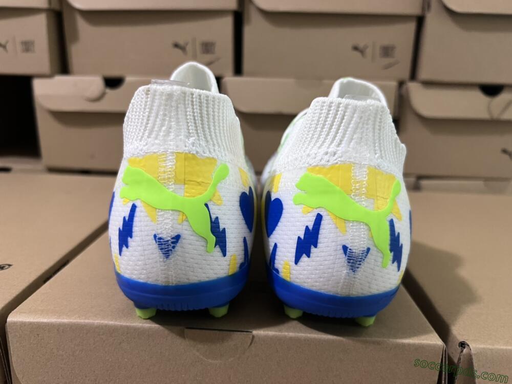 Puma Future Ultimate MG Low-Tops Football Boots - White/Yellow/Blue