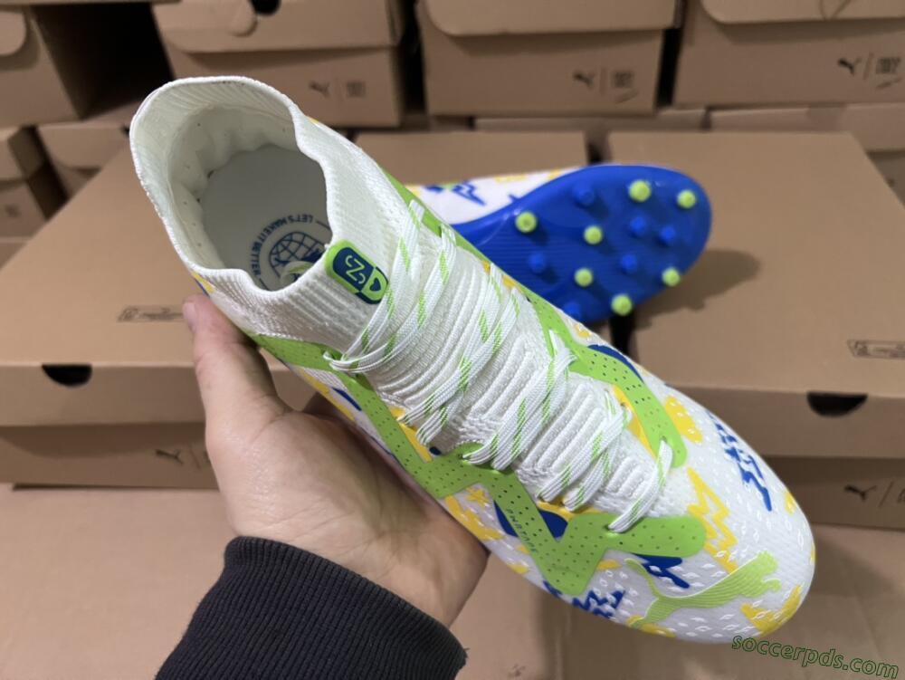 Puma Future Ultimate MG Low-Tops Football Boots - White/Yellow/Blue