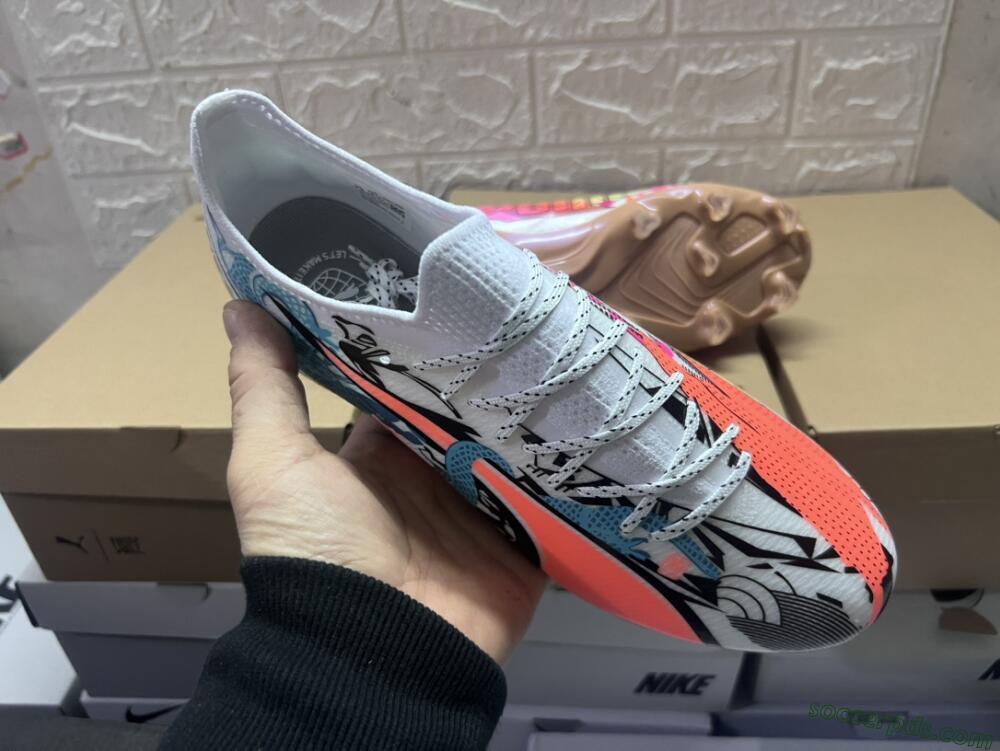 Puma Ultra Ultimate FG Low-Tops Football Boots - White/Black/Blue/Orange