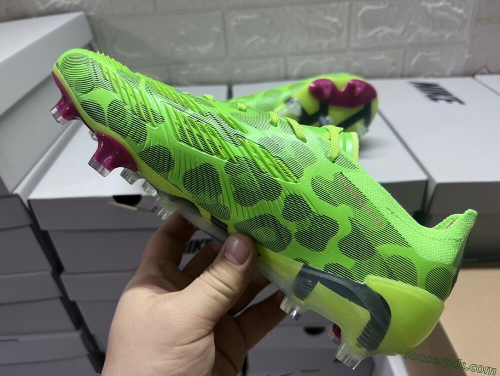 Adidas Predator Accuracy.1 FG Low-Tops Football Boots - Green/Yellow/Purple