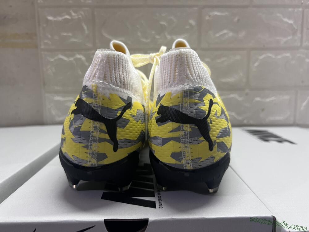Puma Future Ultimate FG Low-Tops Football Boots - Yellow/White/Grey