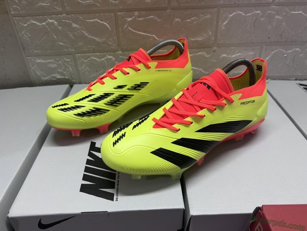Adidas Predator Accuracy.1 FG Low-Tops Football Boots - Green/Red/Black