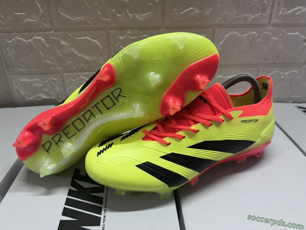 Adidas Predator Accuracy.1 FG Low-Tops Football Boots - Green/Red/Black