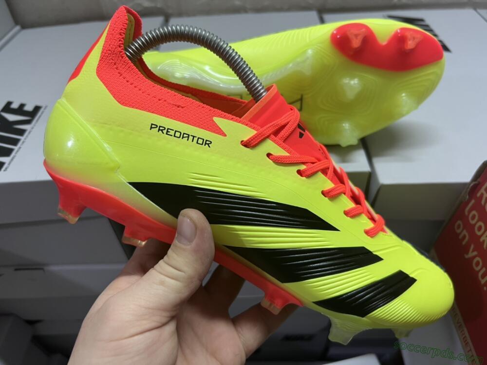 Adidas Predator Accuracy.1 FG Low-Tops Football Boots - Green/Red/Black