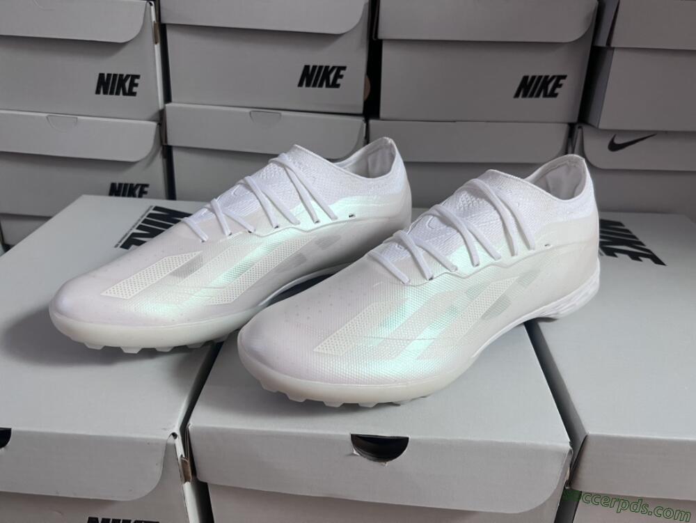 Adidas X Crazyfast.1 TF Low-Tops Football Shoes - White/Silver