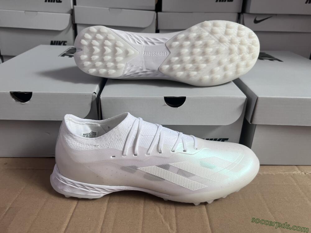 Adidas X Crazyfast.1 TF Low-Tops Football Shoes - White/Silver