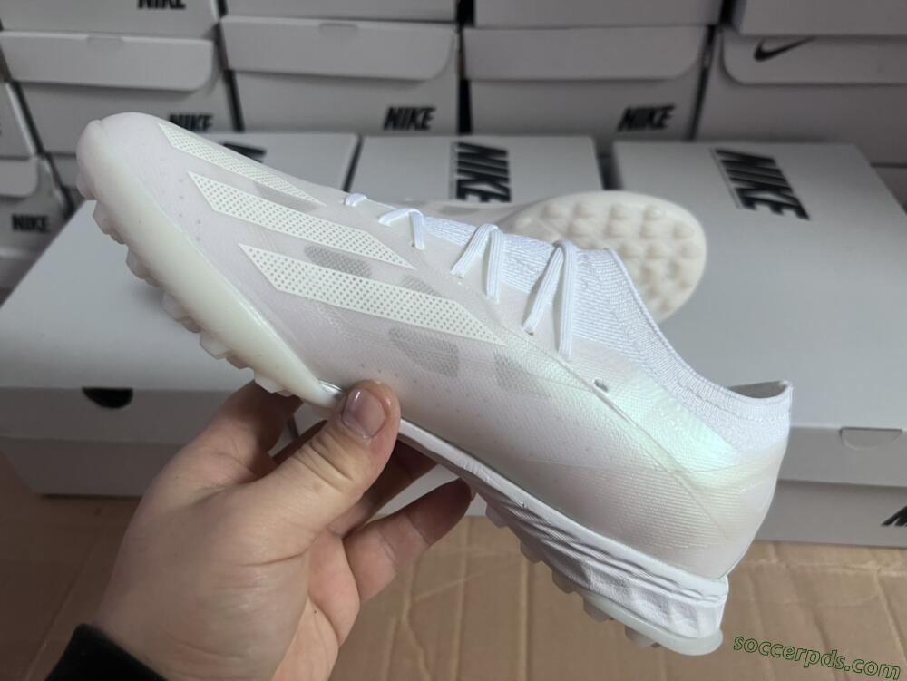 Adidas X Crazyfast.1 TF Low-Tops Football Shoes - White/Silver