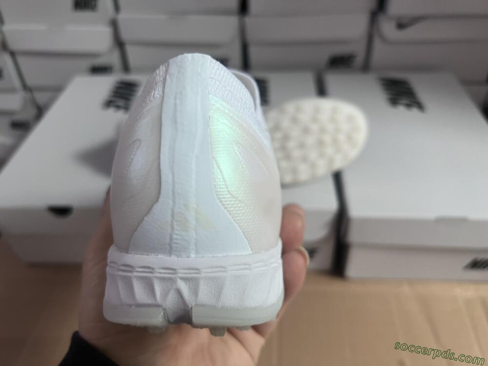 Adidas X Crazyfast.1 TF Low-Tops Football Shoes - White/Silver