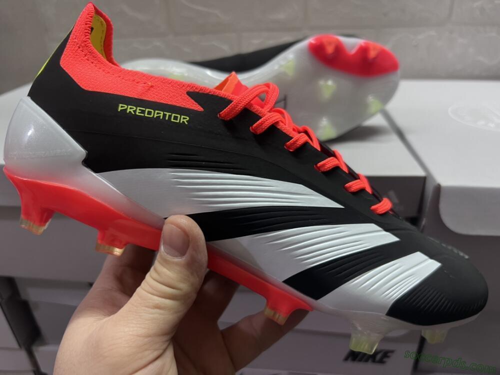 Adidas Predator Accuracy.1 FG Low-Tops Football Boots - Black/White/Red