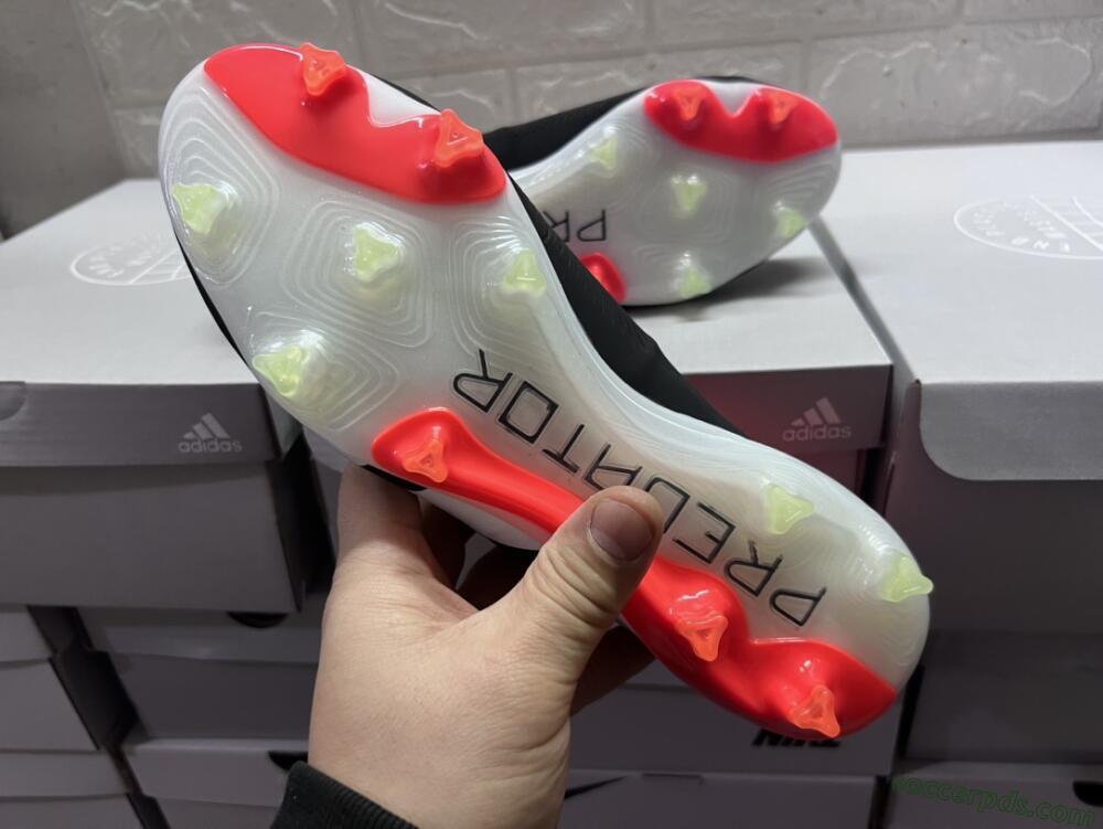 Adidas Predator Accuracy.1 FG Low-Tops Football Boots - Black/White/Red