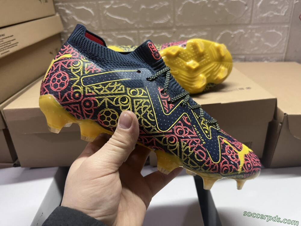 Puma Future Ultimate Limited Edition FG Low-Tops Football Boots - Blue/Yellow/Red