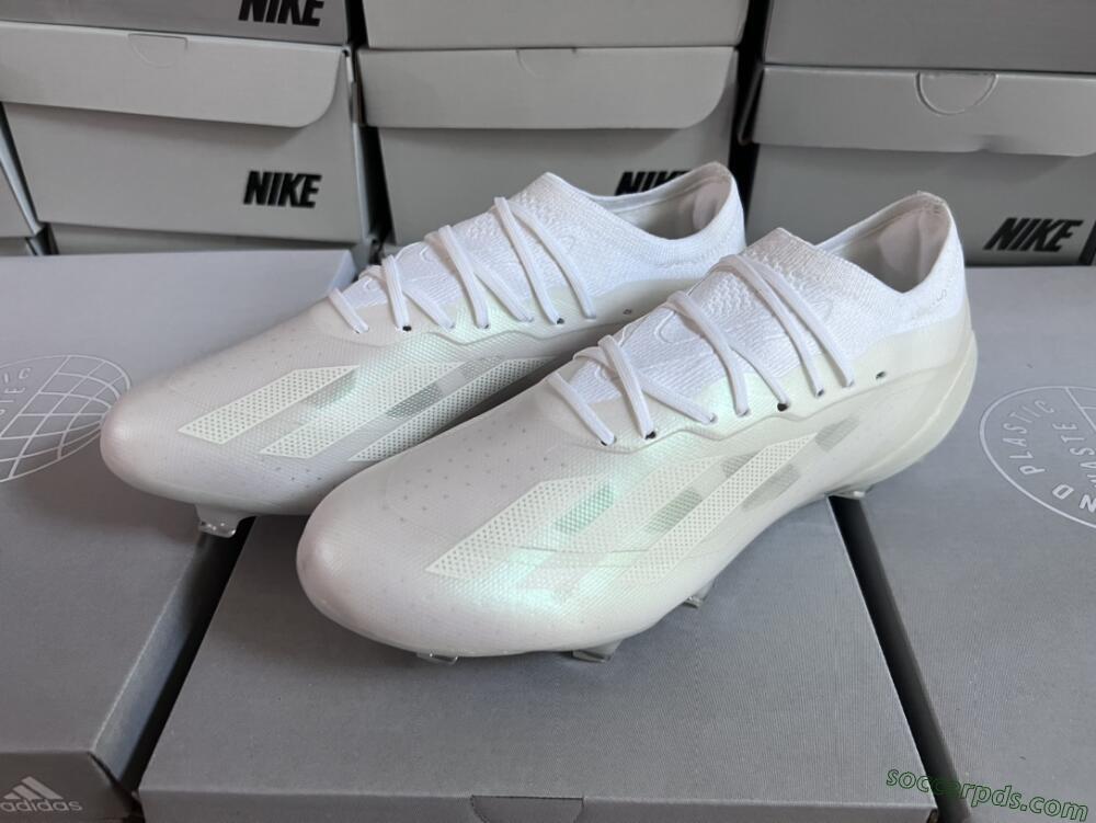 Adidas X Crazyfast.1 FG Low-Tops Football Boots - White/White/White
