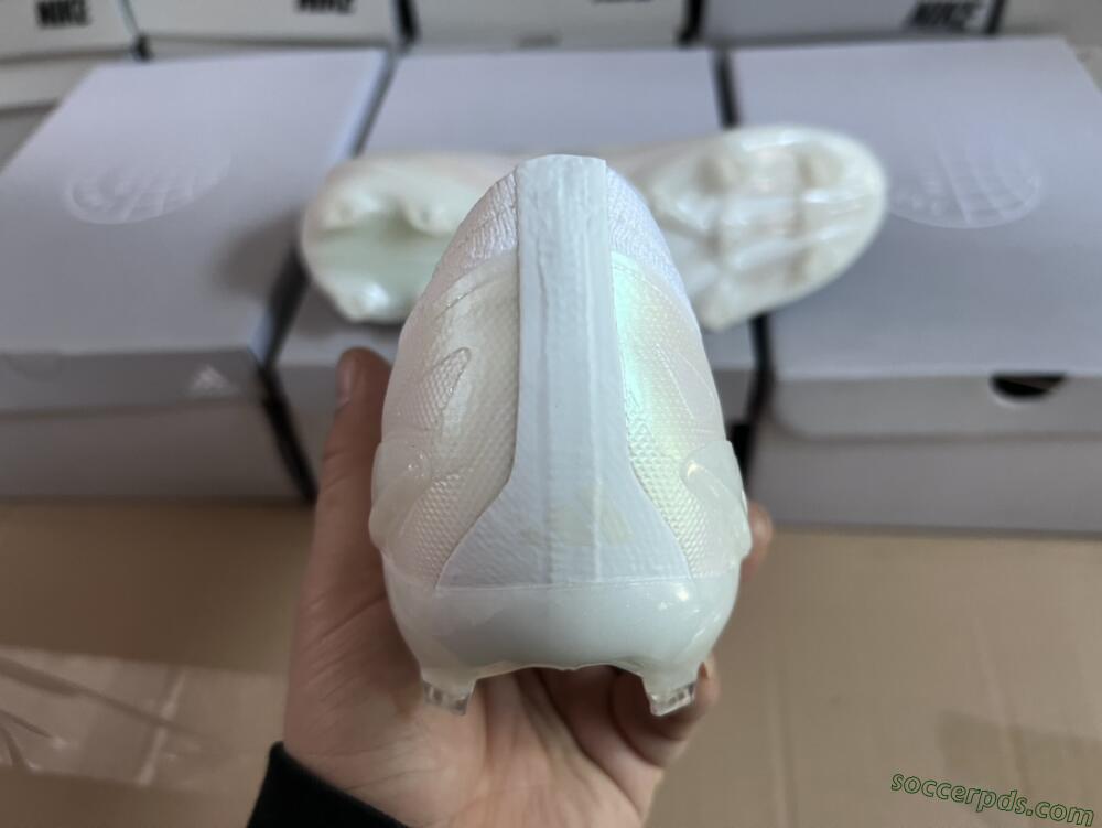 Adidas X Crazyfast.1 FG Low-Tops Football Boots - White/White/White