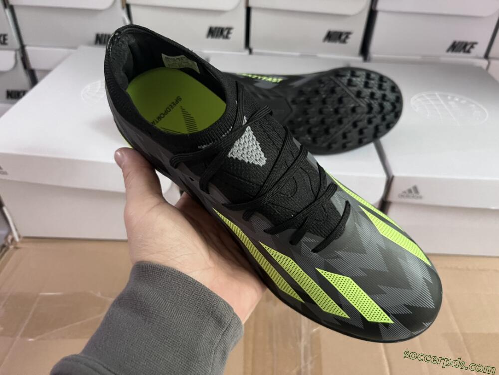 Adidas X Crazyfast.1 TF Low-Tops Football Shoes - Black/Yellow