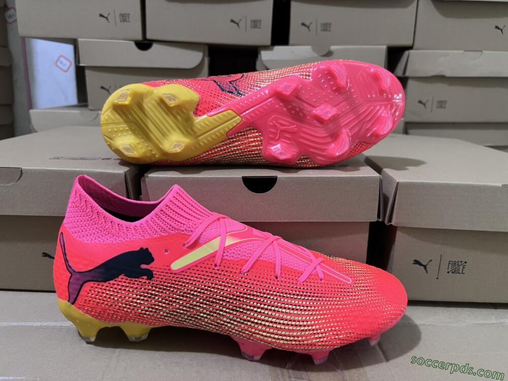Puma Future Ultimate 2024 FG Low-Tops Football Boots - Red/Orange/Yellow