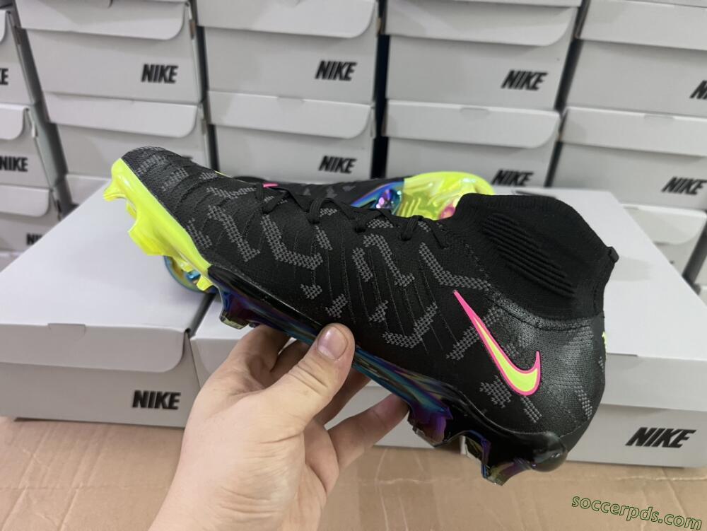 Nike Phantom Luna Elite FG High-Tops Football Boots - Black/Yellow/Pink