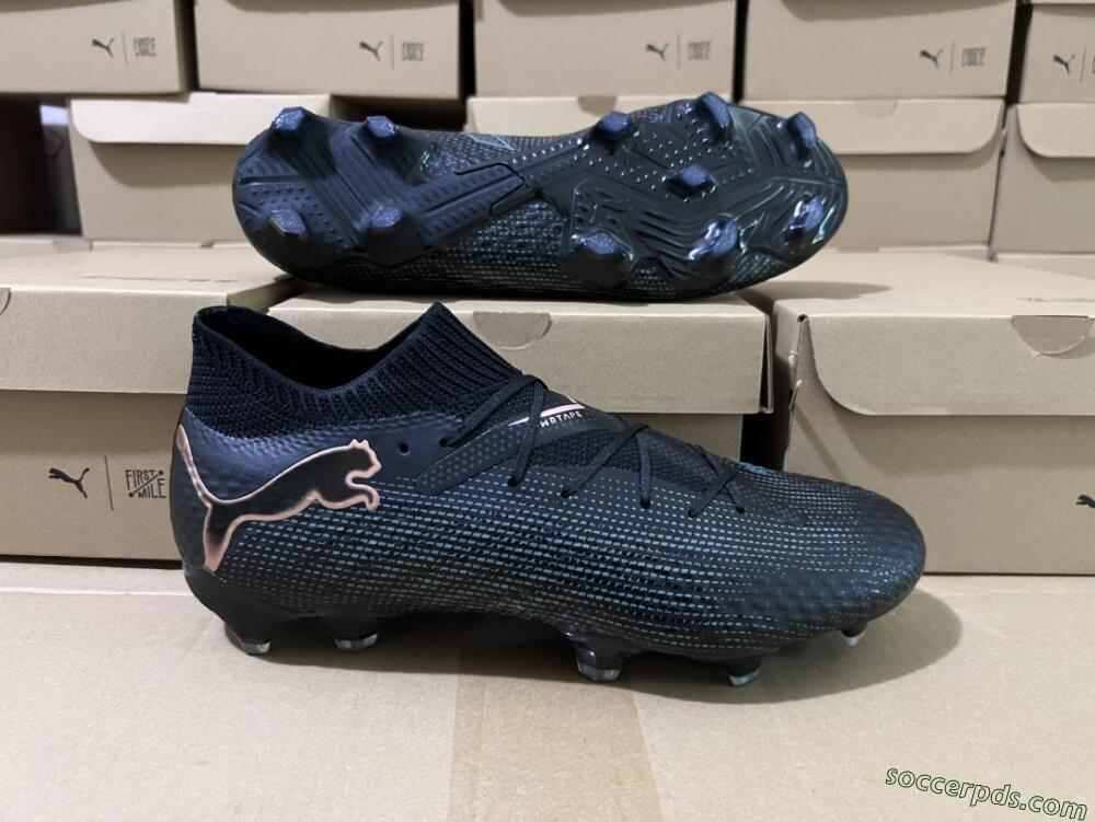 Puma Future Ultimate 2024 FG Low-Tops Football Boots - Black/Blue/Gold
