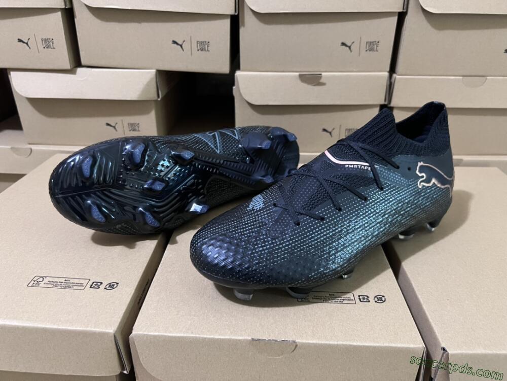Puma Future Ultimate 2024 FG Low-Tops Football Boots - Black/Blue/Gold