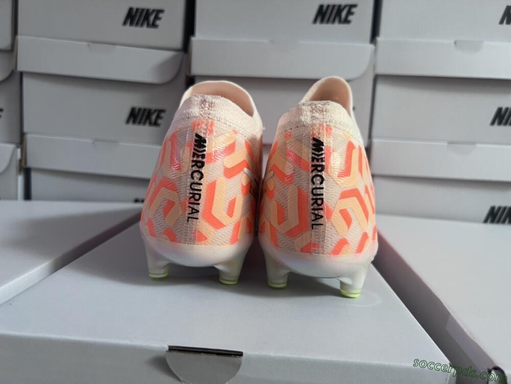 Nike Air Zoom Mercurial Vapor 15 Elite AG Low-Tops Football Boots - Orange/Black/Purple
