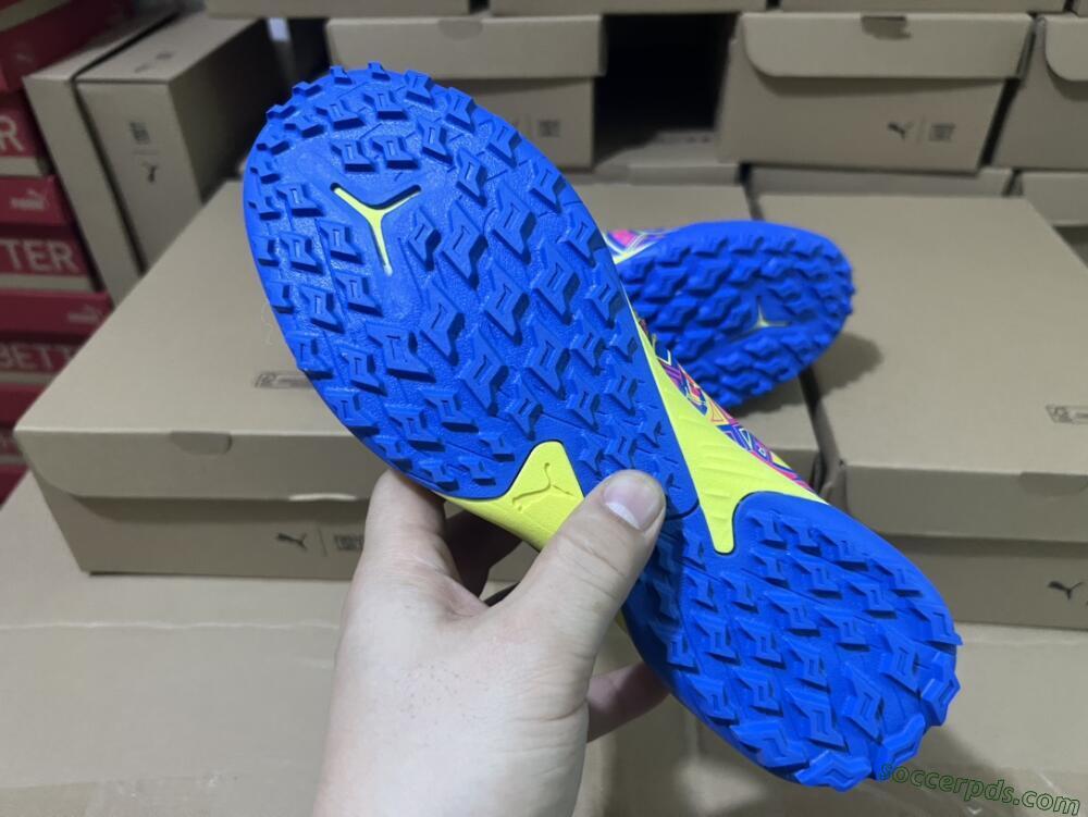 Puma Future X Powercat Tokyo Match TF Low-Tops Football Shoes - Blue/Yellow/Pink