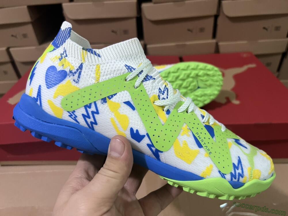Puma Future Ultimate TF Low-Tops Football Shoes - White/Blue/Yellow/Green