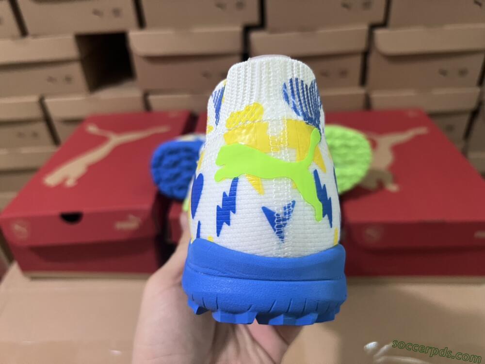 Puma Future Ultimate TF Low-Tops Football Shoes - White/Blue/Yellow/Green