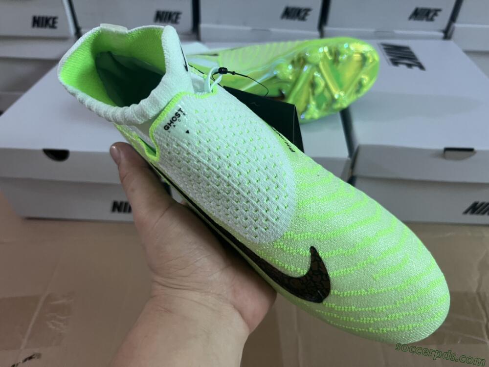 Nike Phantom GX DF Elite FG High-Tops Football Boots - Green/Black/Brown