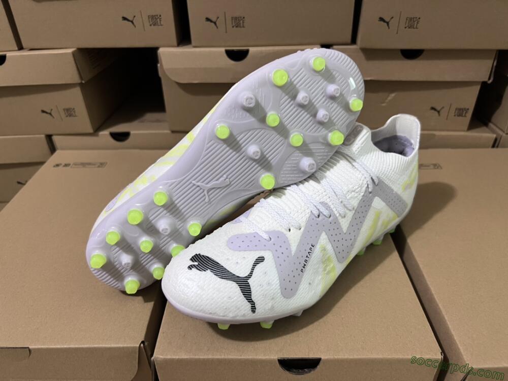 Puma Future Ultimate MG Low-Tops Football Boots - White/Blue/Green