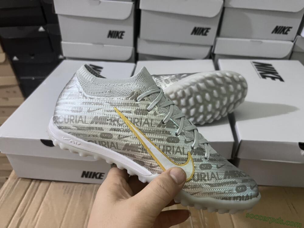 Nike Air Zoom Mercurial Vapor 15 Elite TF Low-Tops Football Shoes - Silver/Gold