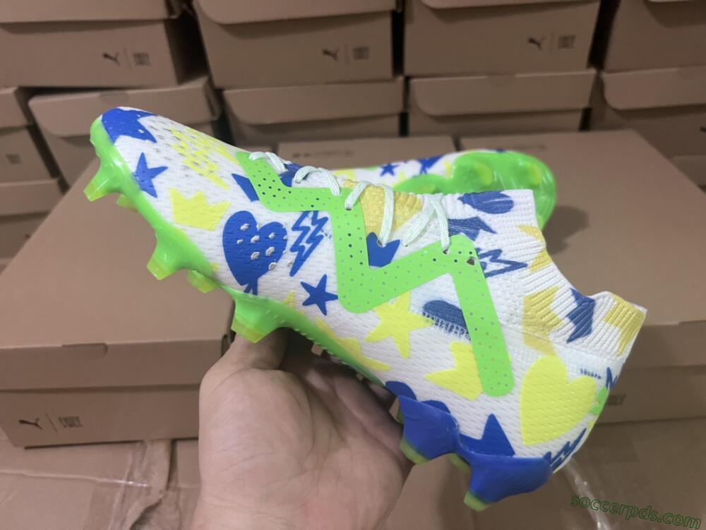 Puma Future Ultimate DNA FG Low-Tops Football Boots - White/Blue/Yellow/Green
