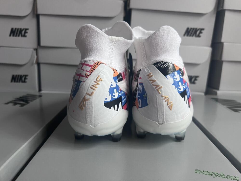 Harry Kane x Nike Phantom GX DF Elite FG Low-Tops Football Boots - White/Gold/Blue