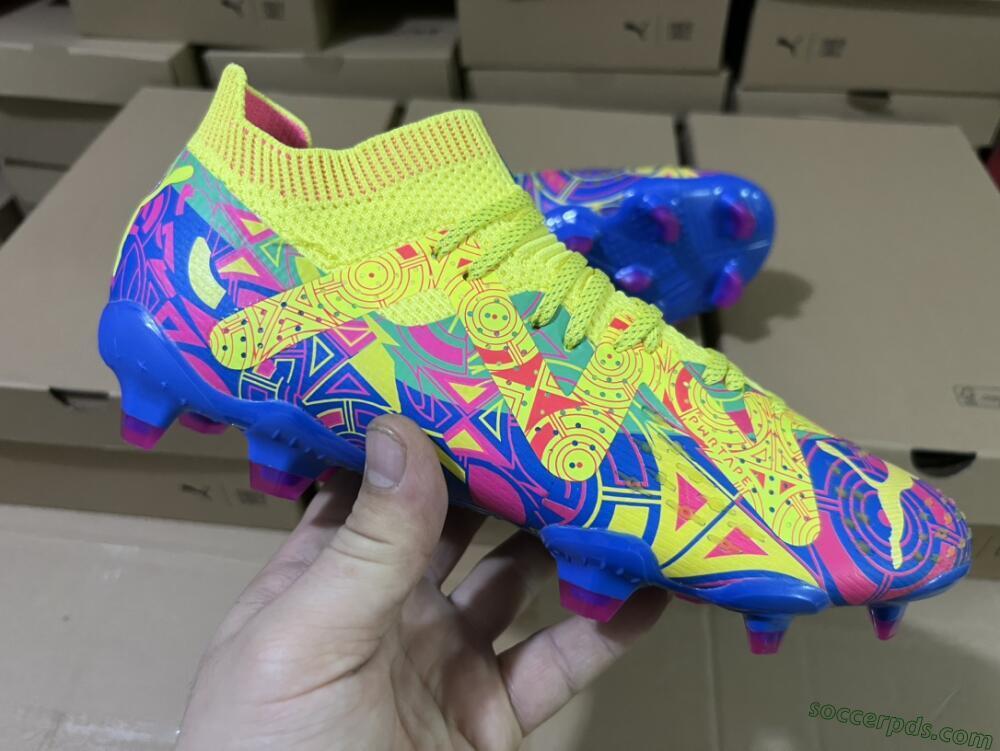 Puma Future Ultimate FG Low-Tops Football Boots - Green/Blue/Pink