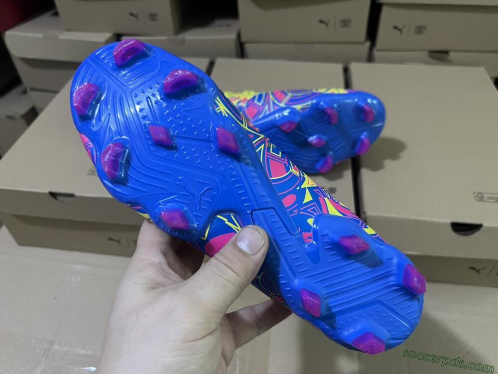 Puma Future Ultimate FG Low-Tops Football Boots - Green/Blue/Pink
