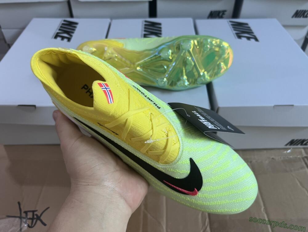 Nike Phantom GX Elite FG Low-Tops Football Boots - Yellow/Green/Black/Red
