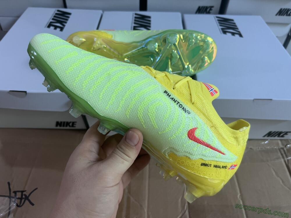 Nike Phantom GX Elite FG Low-Tops Football Boots - Yellow/Green/Black/Red