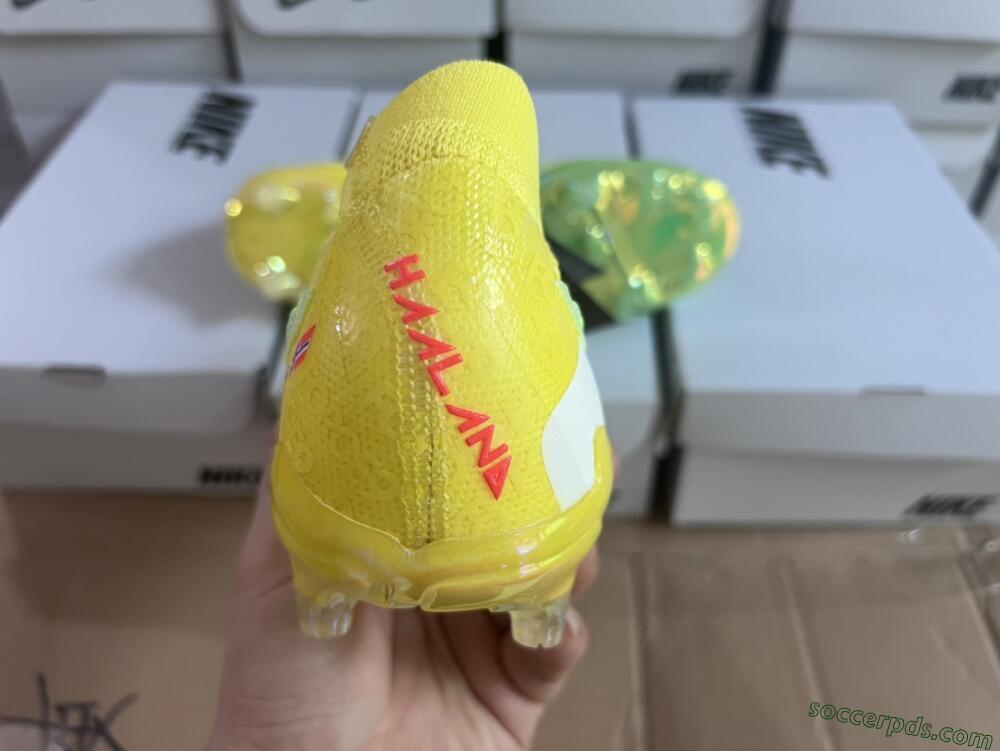 Nike Phantom GX Elite FG Low-Tops Football Boots - Yellow/Green/Black/Red