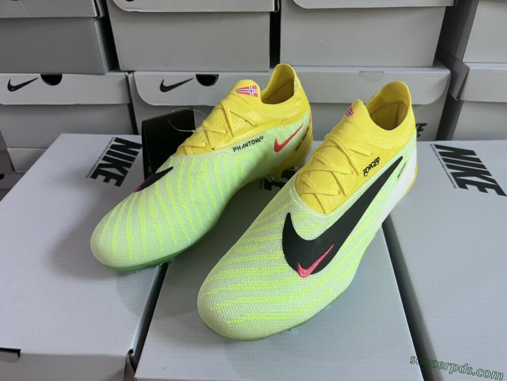 Nike Phantom GX Elite FG Low-Tops Football Boots - Yellow/Green/Black/Red
