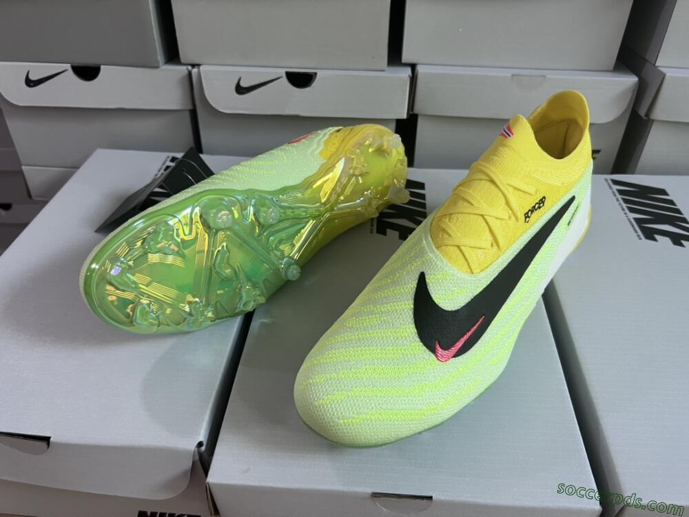 Nike Phantom GX Elite FG Low-Tops Football Boots - Yellow/Green/Black/Red