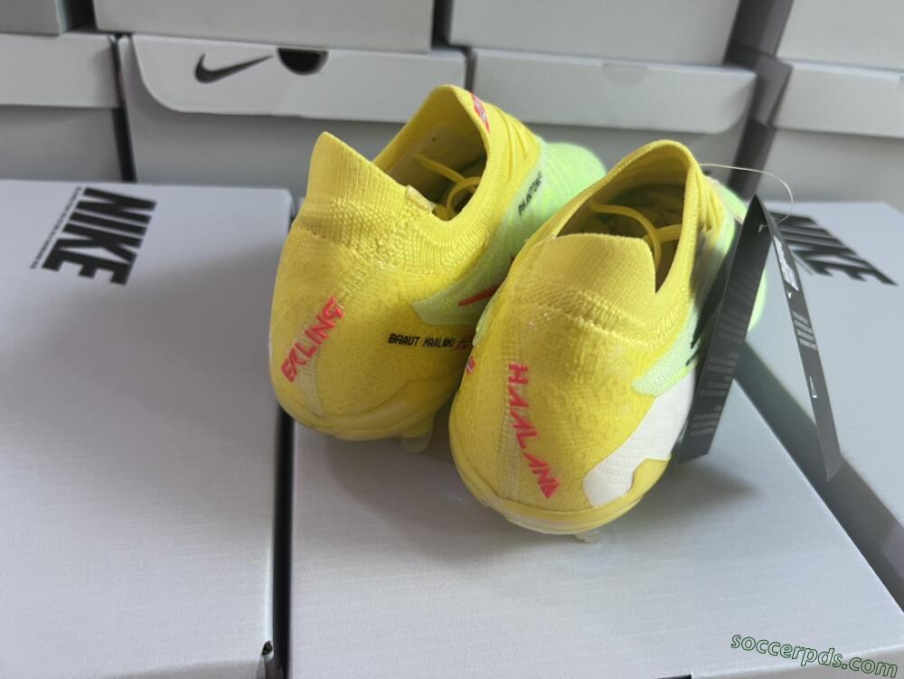 Nike Phantom GX Elite FG Low-Tops Football Boots - Yellow/Green/Black/Red