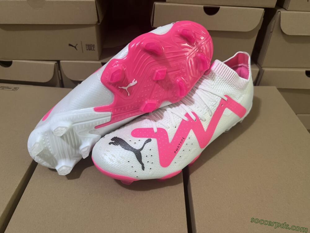 Puma Future Ultimate FG Low-Tops Football Boots - White/Pink/Black