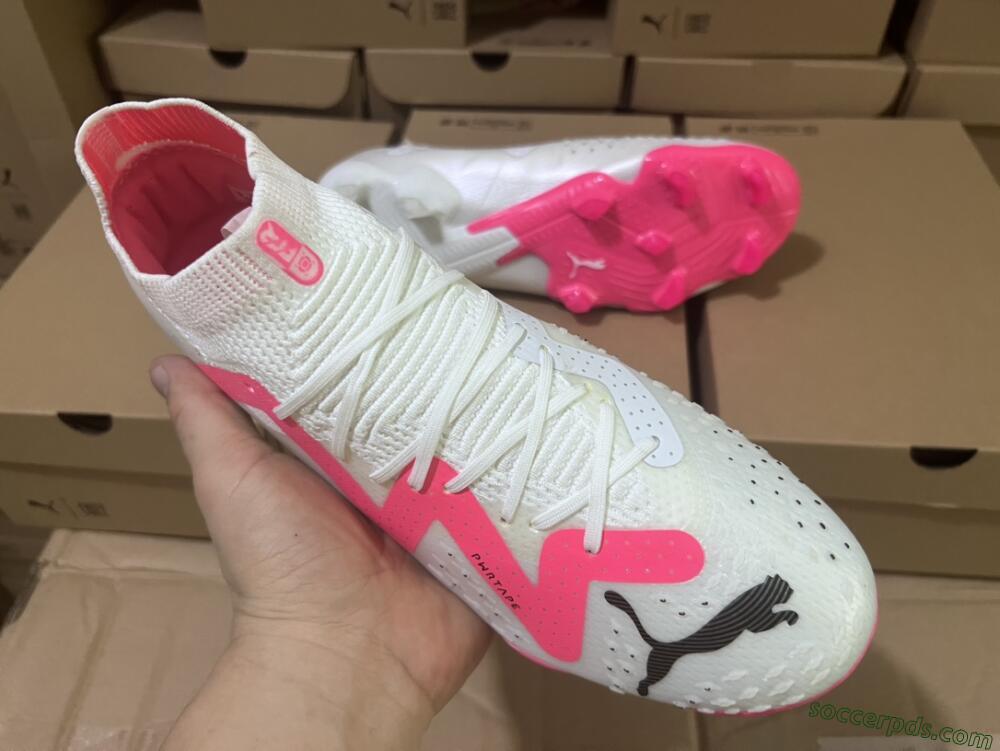 Puma Future Ultimate FG Low-Tops Football Boots - White/Pink/Black