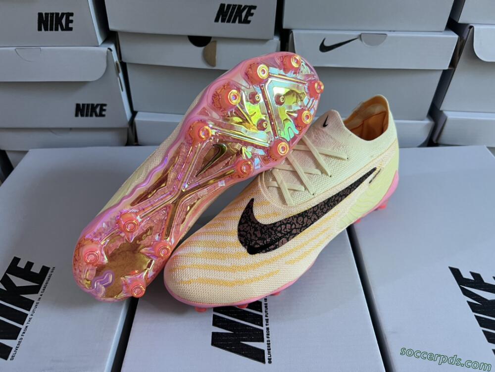 Nike Phantom GX Elite FG Low-Tops Football Boots - Orange/Black