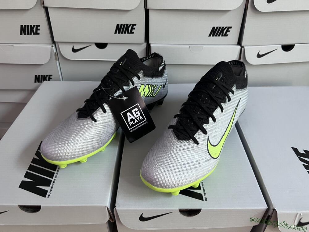 Nike Air Zoom Vapor 15 Elite SE AG Low-Tops Football Boots - Silver/Green/Black
