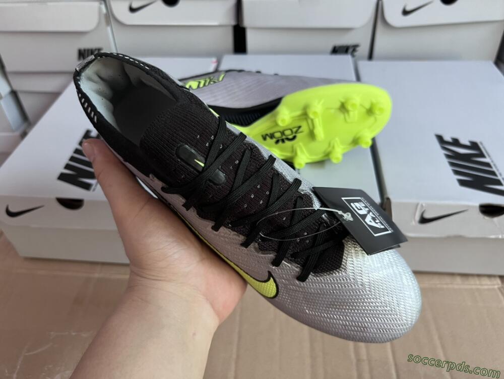 Nike Air Zoom Vapor 15 Elite SE AG Low-Tops Football Boots - Silver/Green/Black