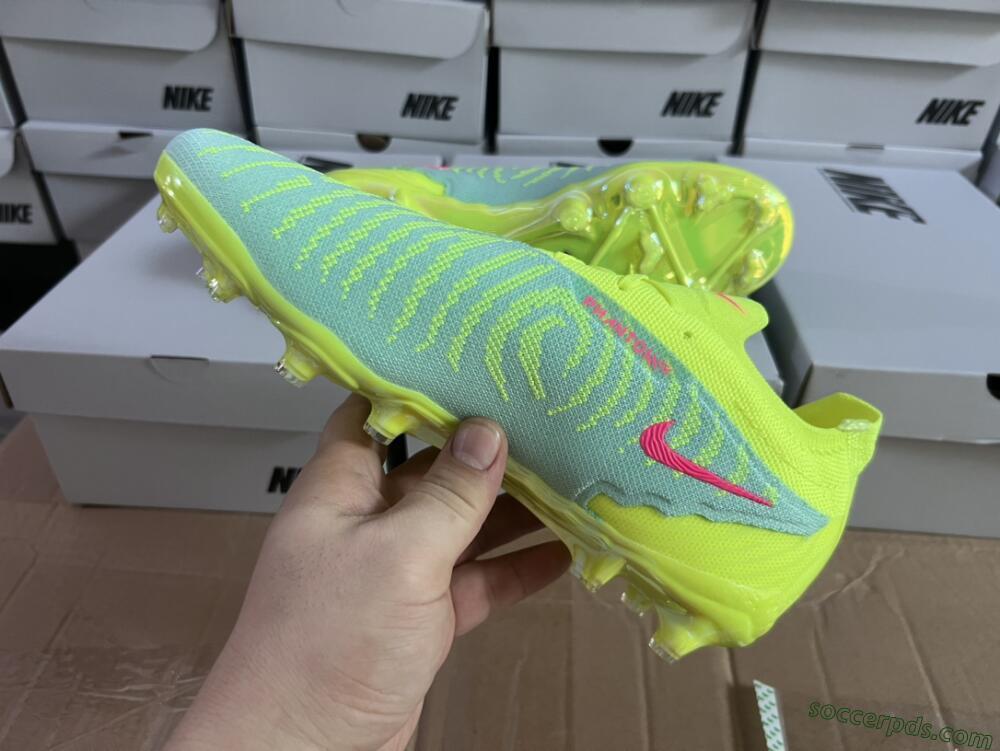 Nike Phantom GX Elite FG Low-Tops Football Boots - Blue/Green/Pink