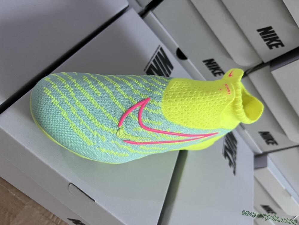 Nike Phantom GX Elite DF FG High-Tops Football Boots - Blue/Green/Pink