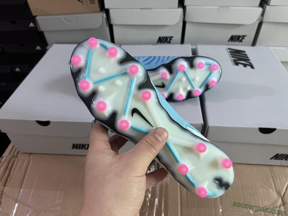 Nike Phantom GX Elite AG Low-Tops Football Boots - Blue/Pink/White