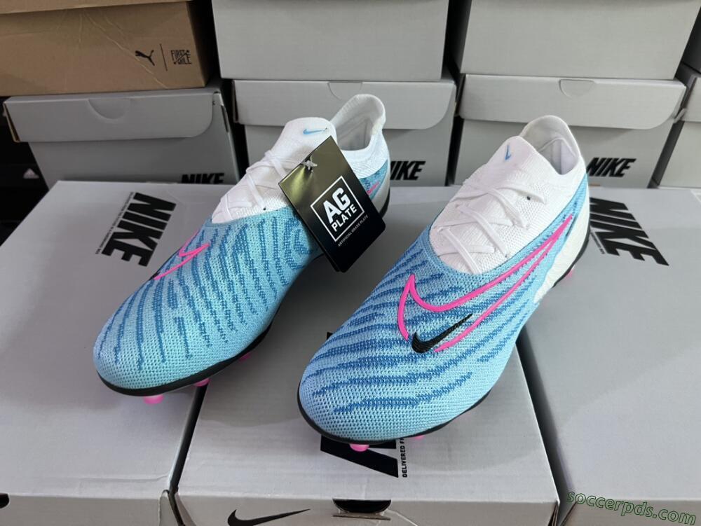 Nike Phantom GX Elite AG Low-Tops Football Boots - Blue/Pink/White