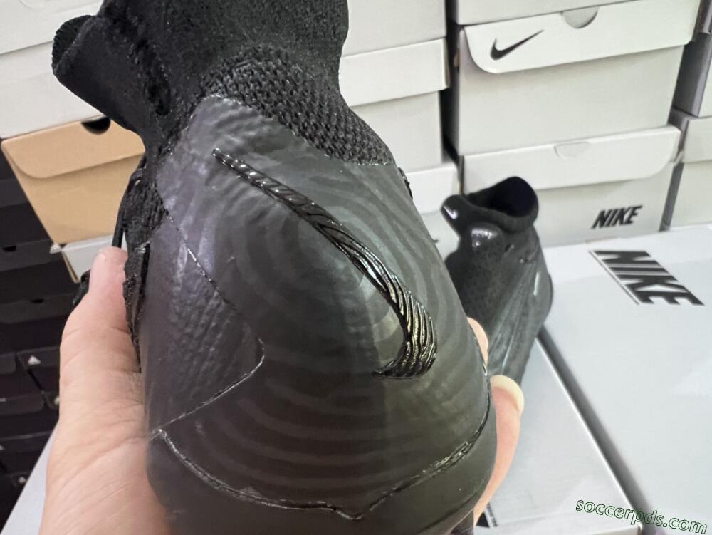 Nike Phantom GX Elite DF Link FG High-Tops Football Boots - Black/White/Black